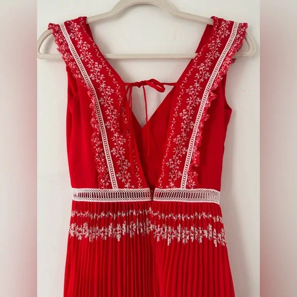 Self-Portrait Red & White Accordion Detailed Mini Dress 0 - Picture 7 of 9